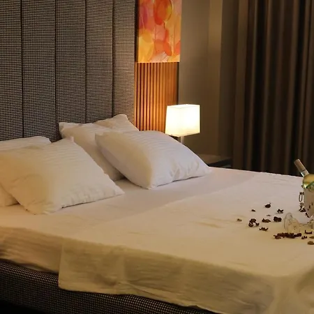 Diamond Elit Otel&spa Center * Измир